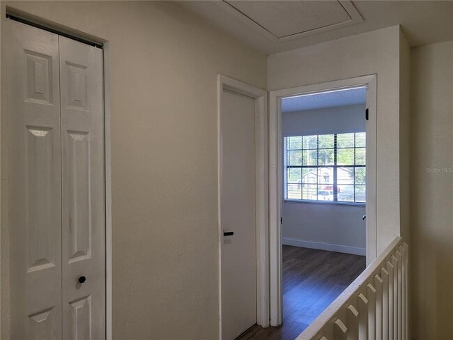 Building Photo - 1236 Dovehill Dr