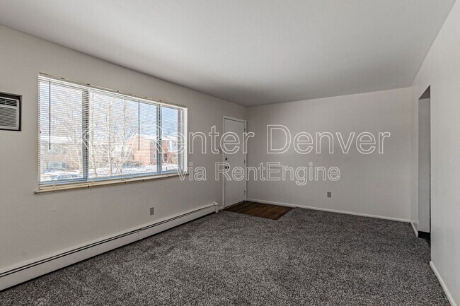 Building Photo - 4588 Everett St