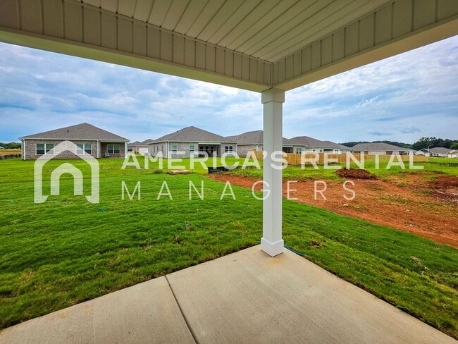 Building Photo - 107 Samuel Nash Dr