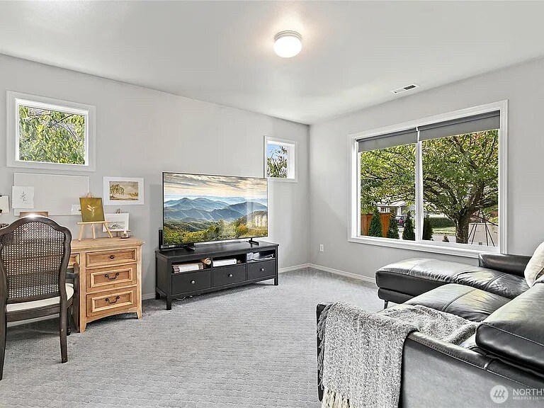 Building Photo - 33516 42nd Ave S