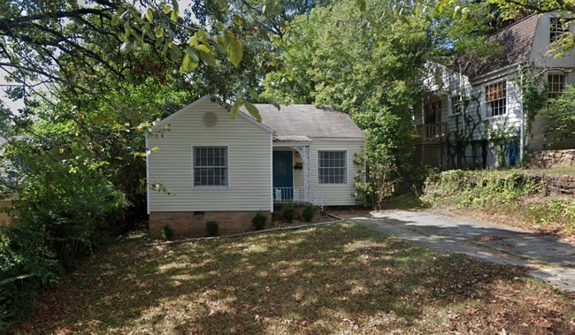 Primary Photo - 304 Walnut St