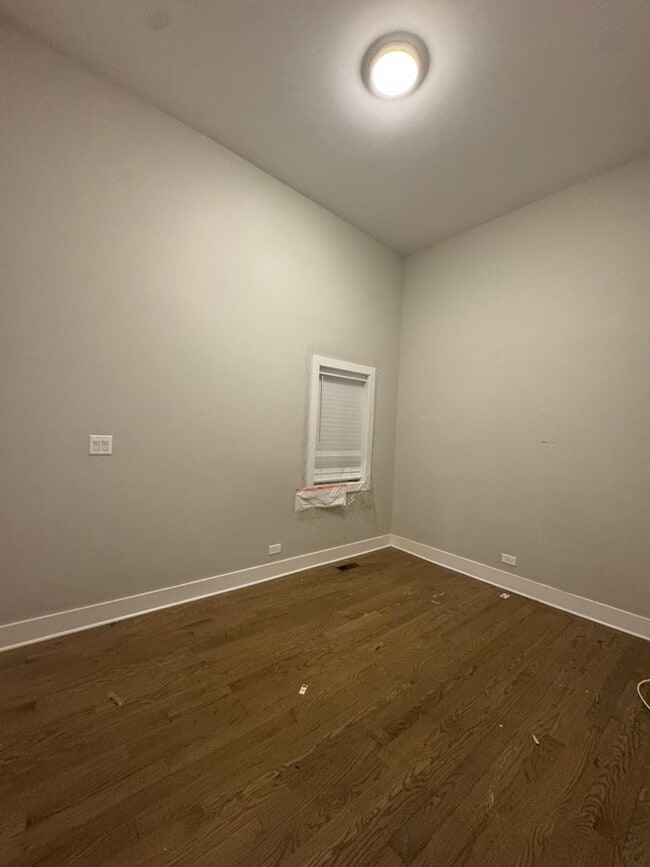 Building Photo - AM-Clybourn LLC