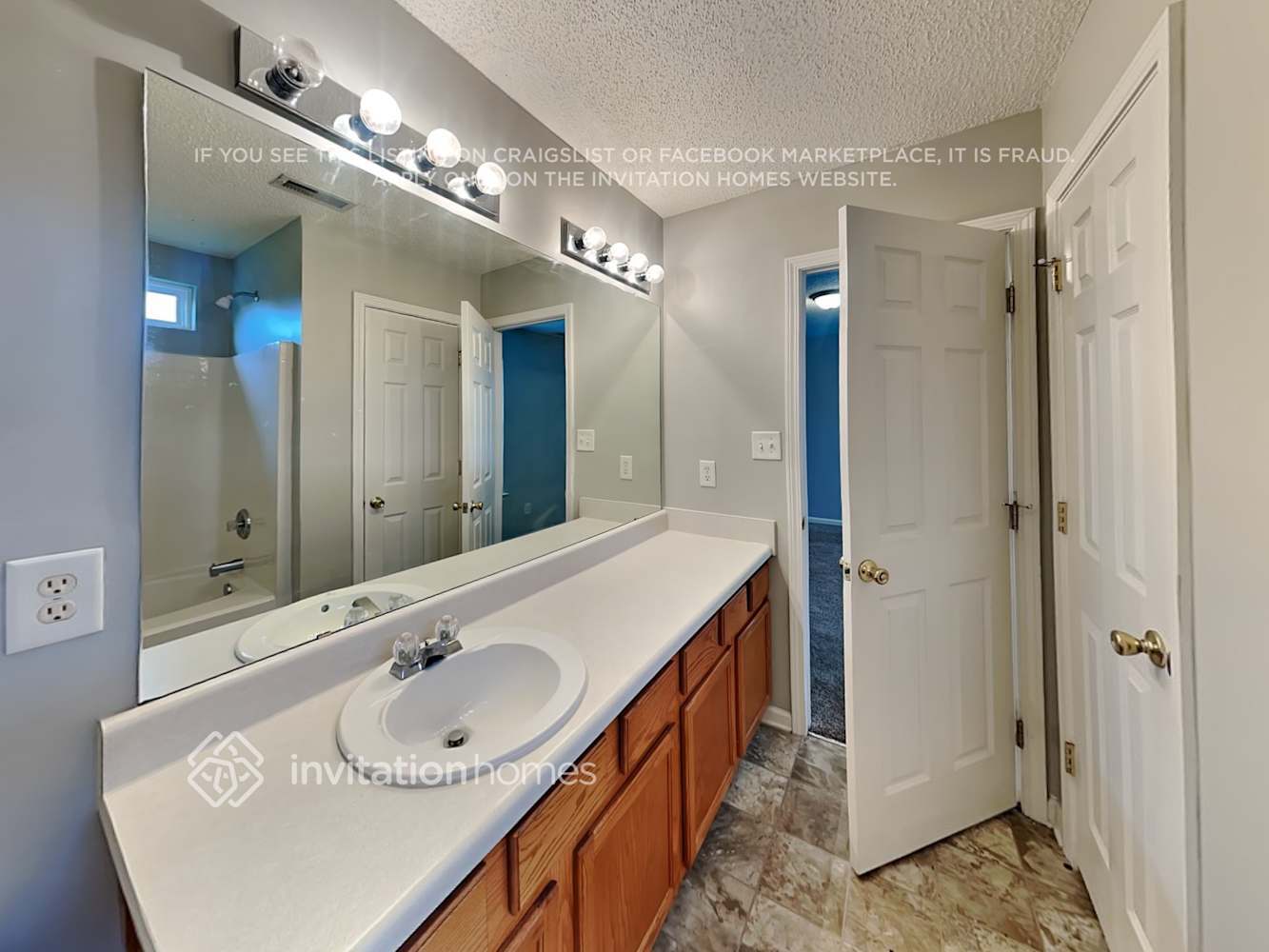 Building Photo - 10729 Glenluce Ave