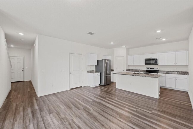 Building Photo - 200 Gemsbok Rd