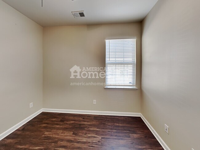 Building Photo - 1508 Woodberry Court