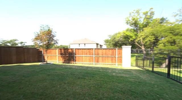 Building Photo - 7557 Donnelly Ave