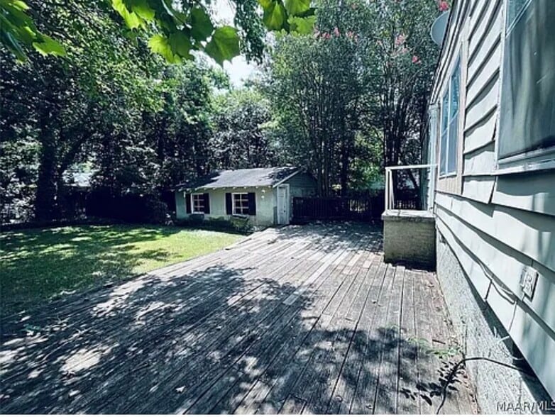 Building Photo - 2069 Gorgas St