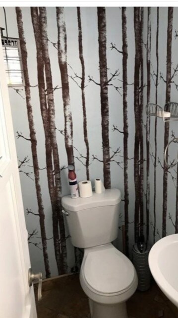 Building Photo - 4715 Camellia Ave