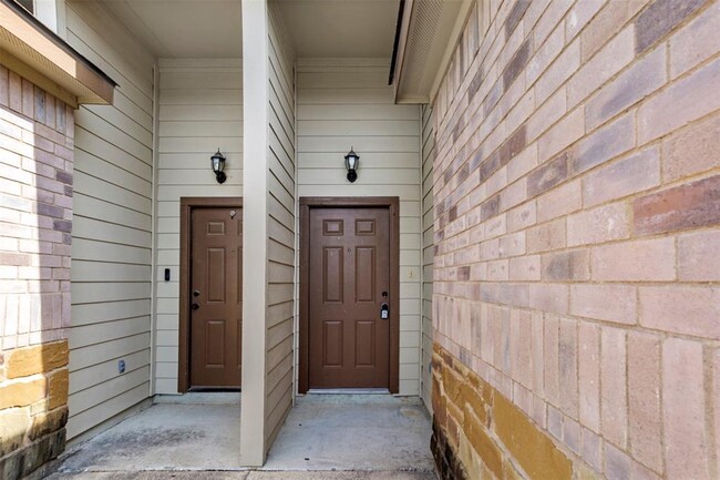 Building Photo - 533 Jack Rabbit Ln