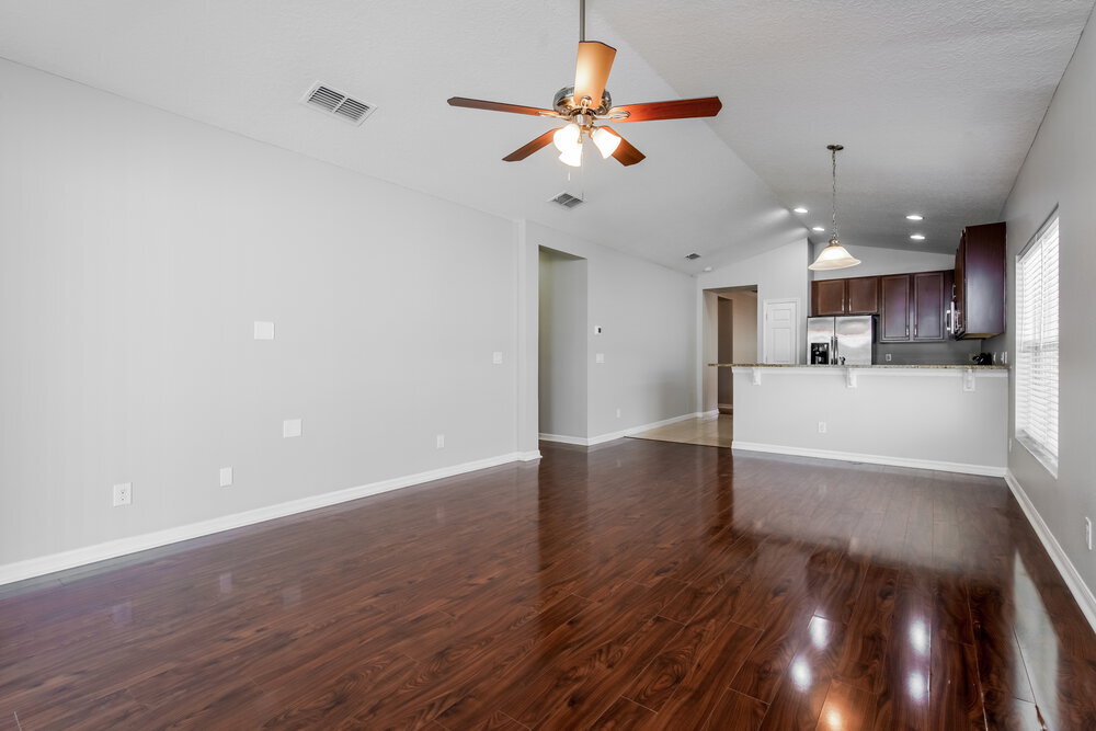 Building Photo - 7211 Wakeview Dr