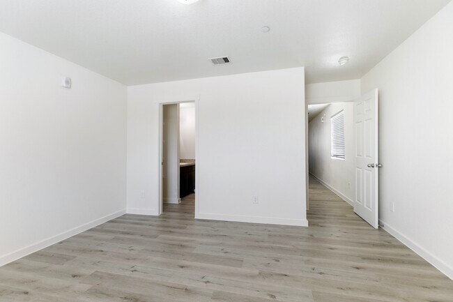 Building Photo - 21155 Gosling Rd