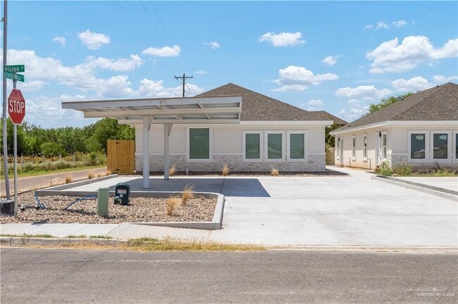 Primary Photo - 5335 Vision St