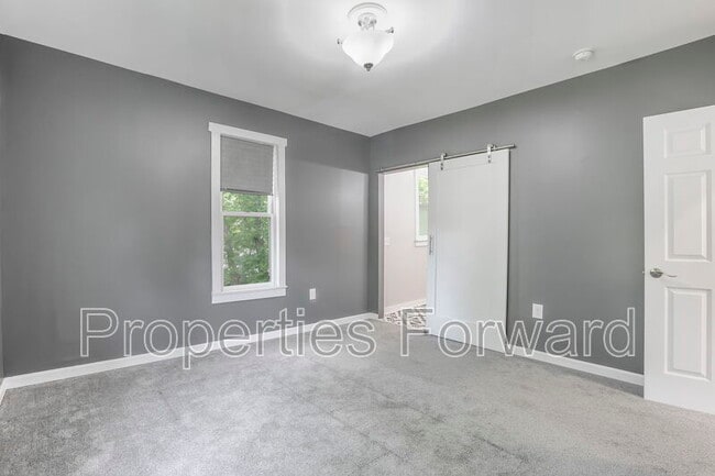 Building Photo - 1342 E Fulton St