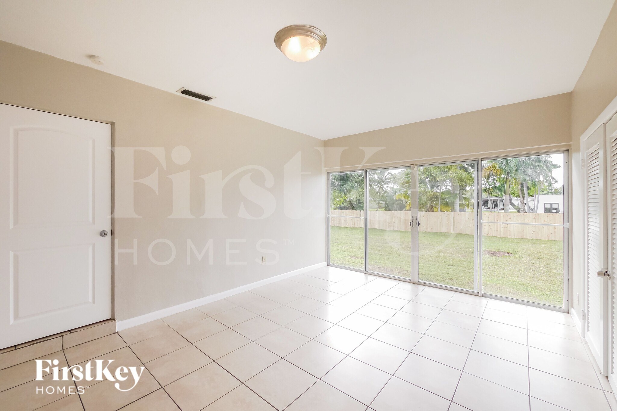 Building Photo - 2830 Johnson St