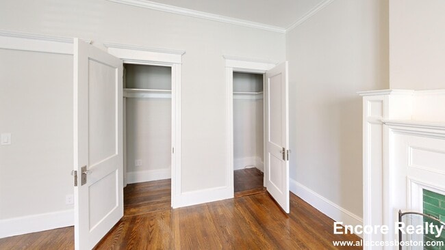 Building Photo - 6 Radcliffe Rd