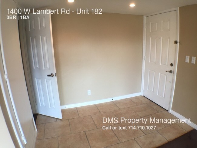 Building Photo - 1400 W Lambert Rd