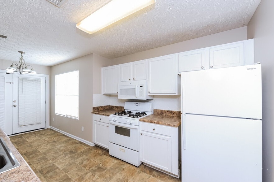 Building Photo - 3510 Baroney Ln SW