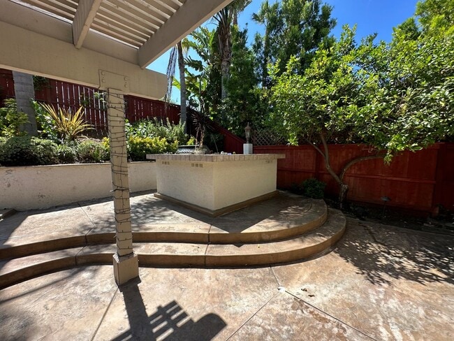 Building Photo - Stunning La Costa Valley Furnished Home