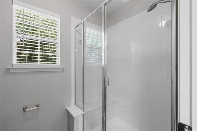 Building Photo - 2301 Stoneleigh Pl