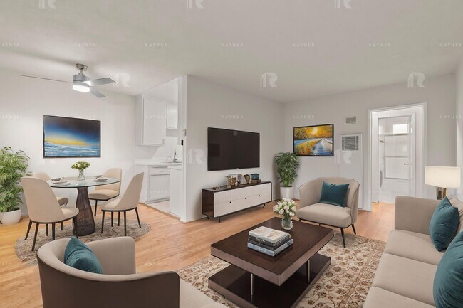 Interior Photo - 1411 N. Mansfield Avenue
