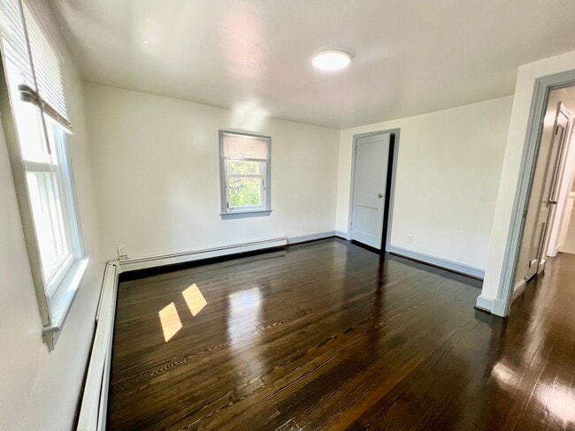 Building Photo - 201 Highland Ave