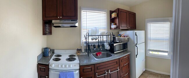 Building Photo - 1805 Pearl St