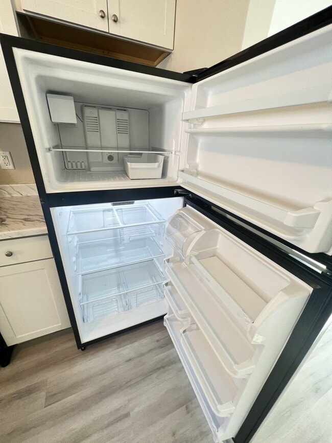 Building Photo - 2 Bed 1 Bath Springfield, MO