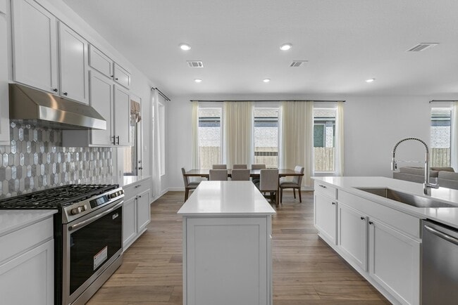 Building Photo - 2323 Hazel Berry St