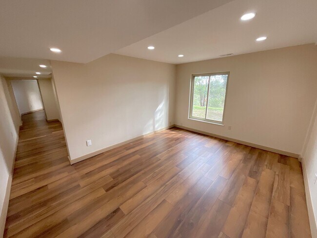 Building Photo - 5 Bedroom Home, 4.61 Acres, Available Near W Woodmen Rd & Westwood Rd!