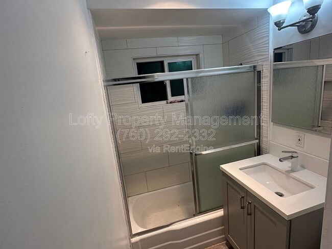 Building Photo - 355 Broadway