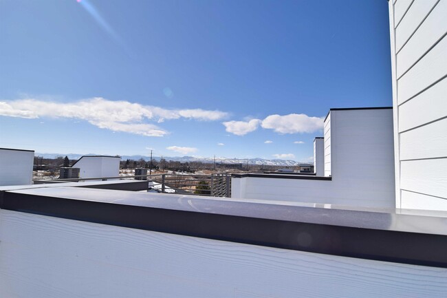 Building Photo - 1239 Tennyson St