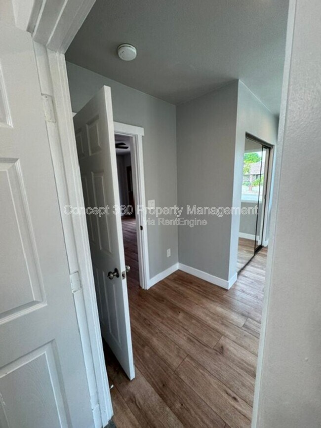 Building Photo - 144 Primrose Ave