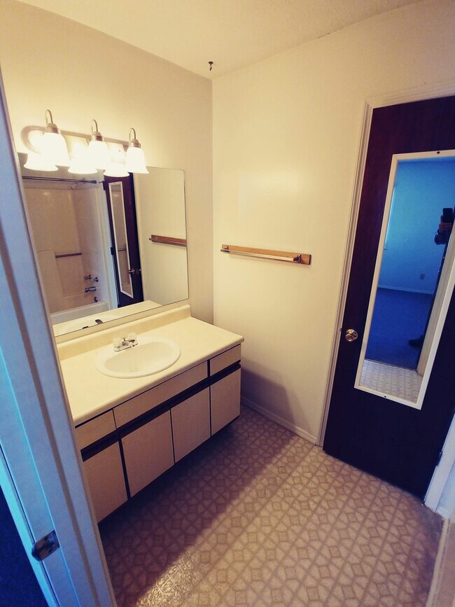 Building Photo - College Park - August 2026