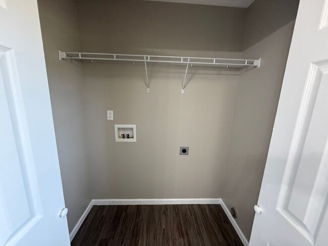 Building Photo - 3 bedroom 2 bath Single Family Home White Pine, TN