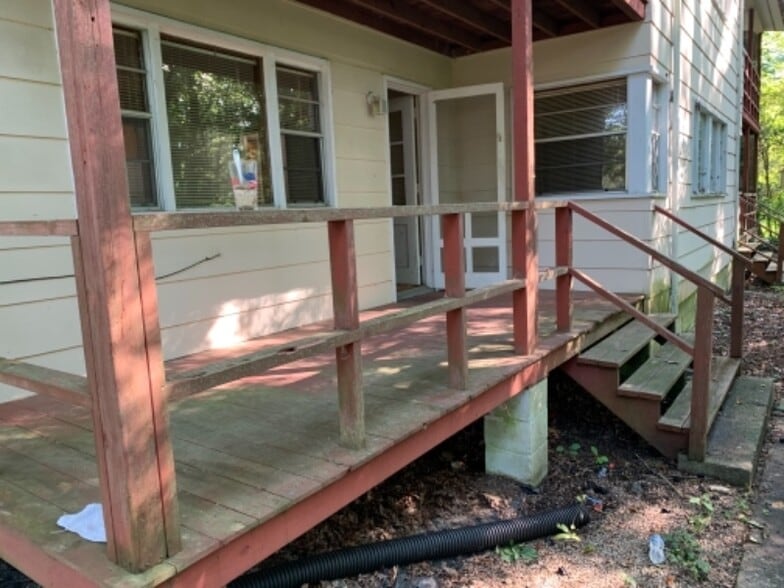 Building Photo - 241 Waddell Cir