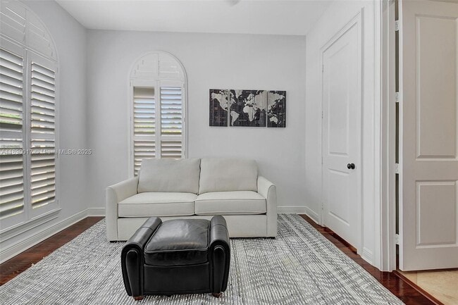 Building Photo - 67 Via Poinciana St