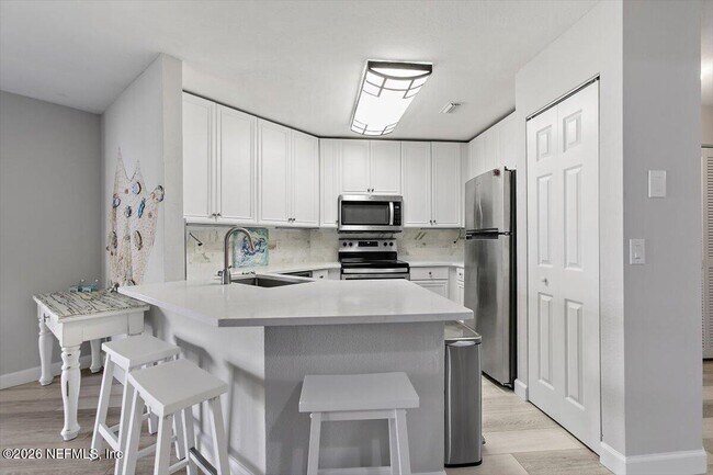 Building Photo - 17 Arbor Club Dr