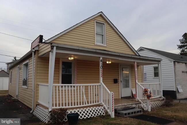 Building Photo - 410 Winters Ln
