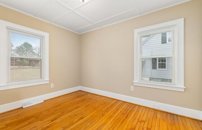 Building Photo - Location, Community, Quality Living. It Starts Here!