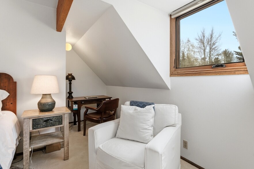 Building Photo - 2635 Little Kate Rd