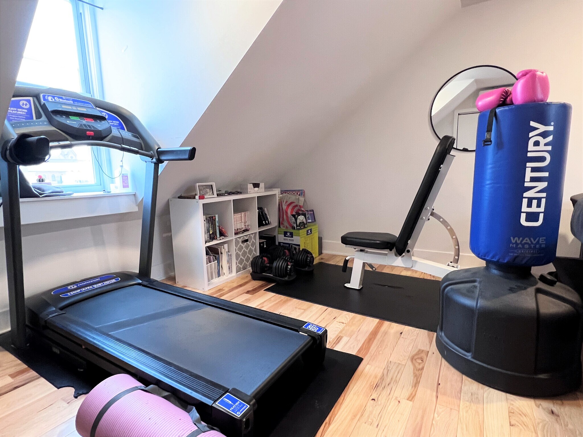 Building Photo - 725 N 5th St