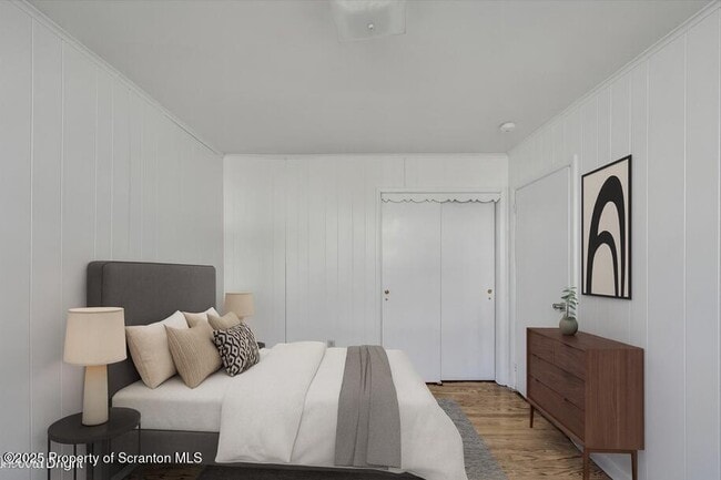 Building Photo - 53 Sobieski St