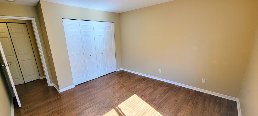 Building Photo - 3540 Hennepin Ave #217