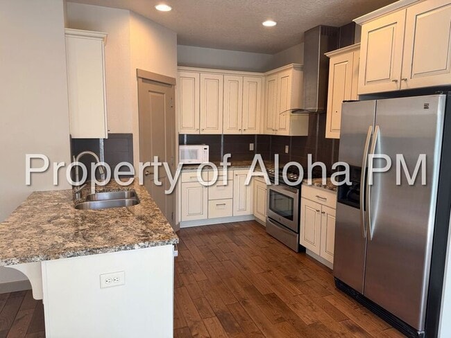 Building Photo - 2138 Myers Pl S