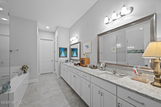 Building Photo - 435 Wingstone Dr