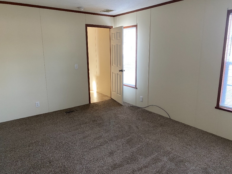 Building Photo - 1806 Davis