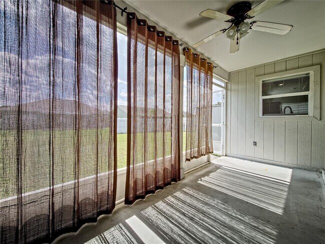 Building Photo - 603 Terranova Dr