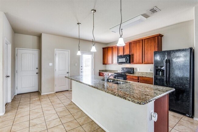 Building Photo - 712 Whitemarsh Dr