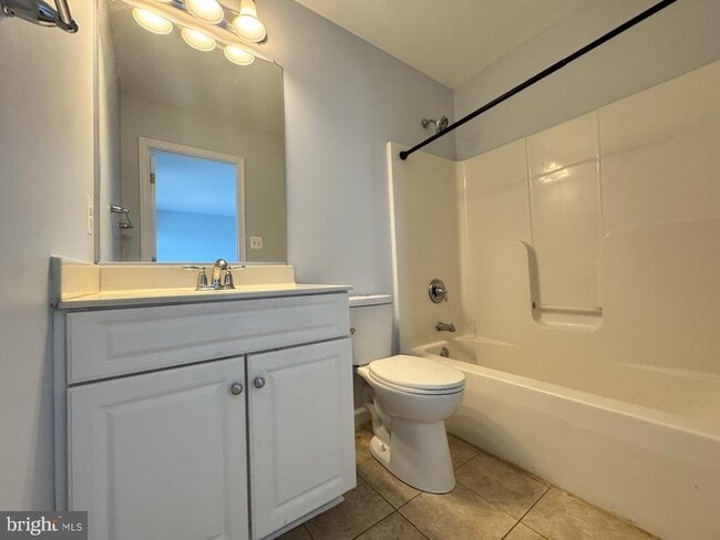 Building Photo - 636 Tantallon Ct