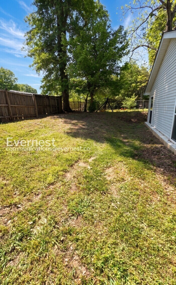 Building Photo - 114 Blanton Ave